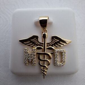 Gold Vermeil 925 Sterling Silver Moissanite MD Pendant